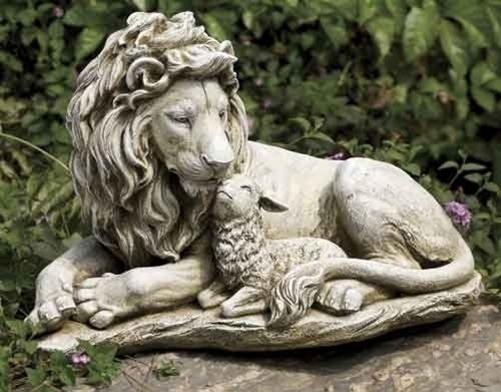Lion Laying Down With The Lamb Outdoor Garden Statue 20" W x 12.25" H